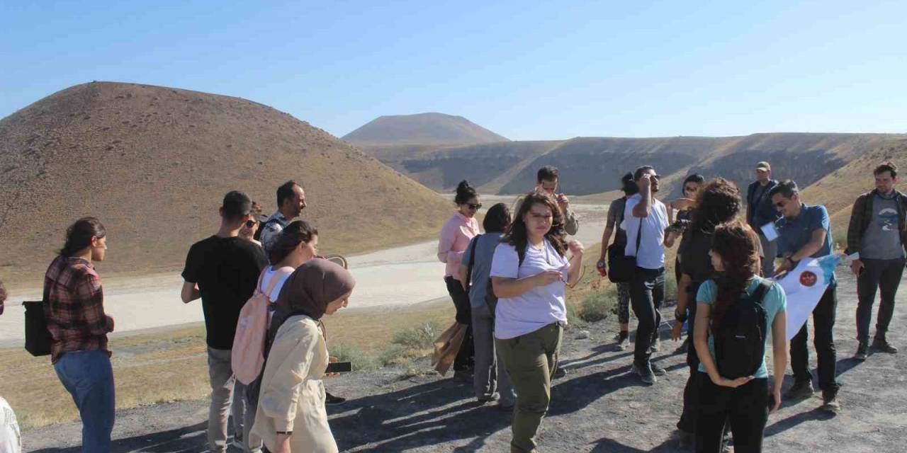 Farklı Ülkelerden Gelen Yer Bilimciler Meke Gölü Ve Obrukları İnceledi