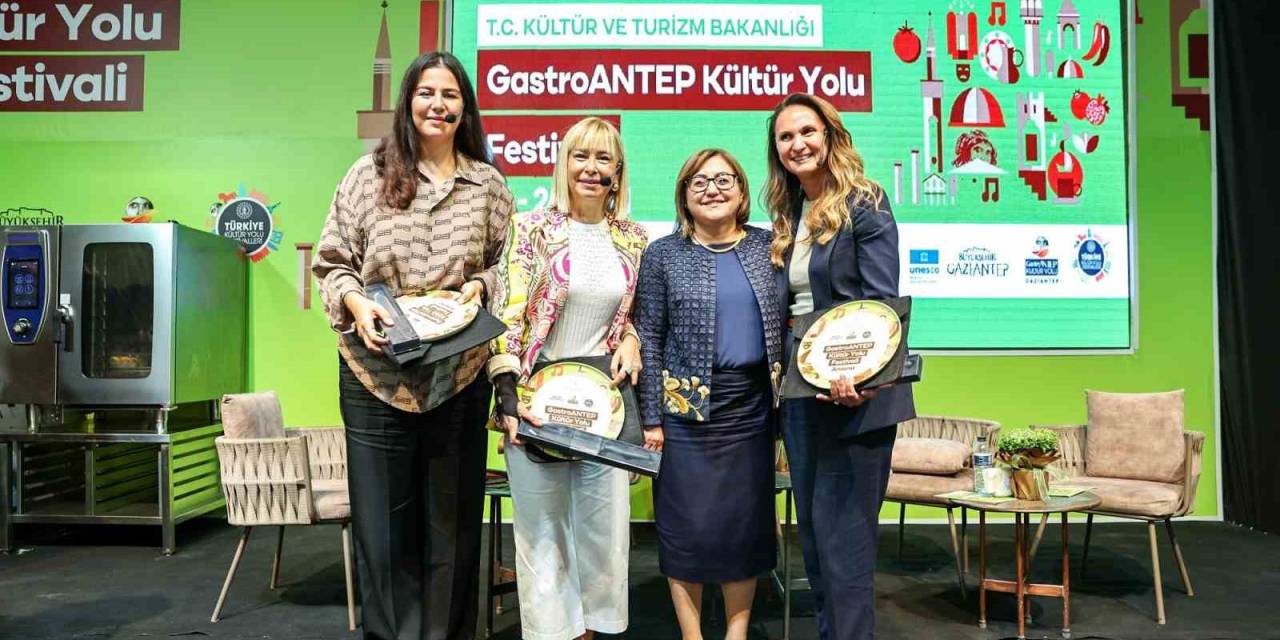 Fatma Şahin Moderatörlüğünde Kadının Gücü Konuşuldu