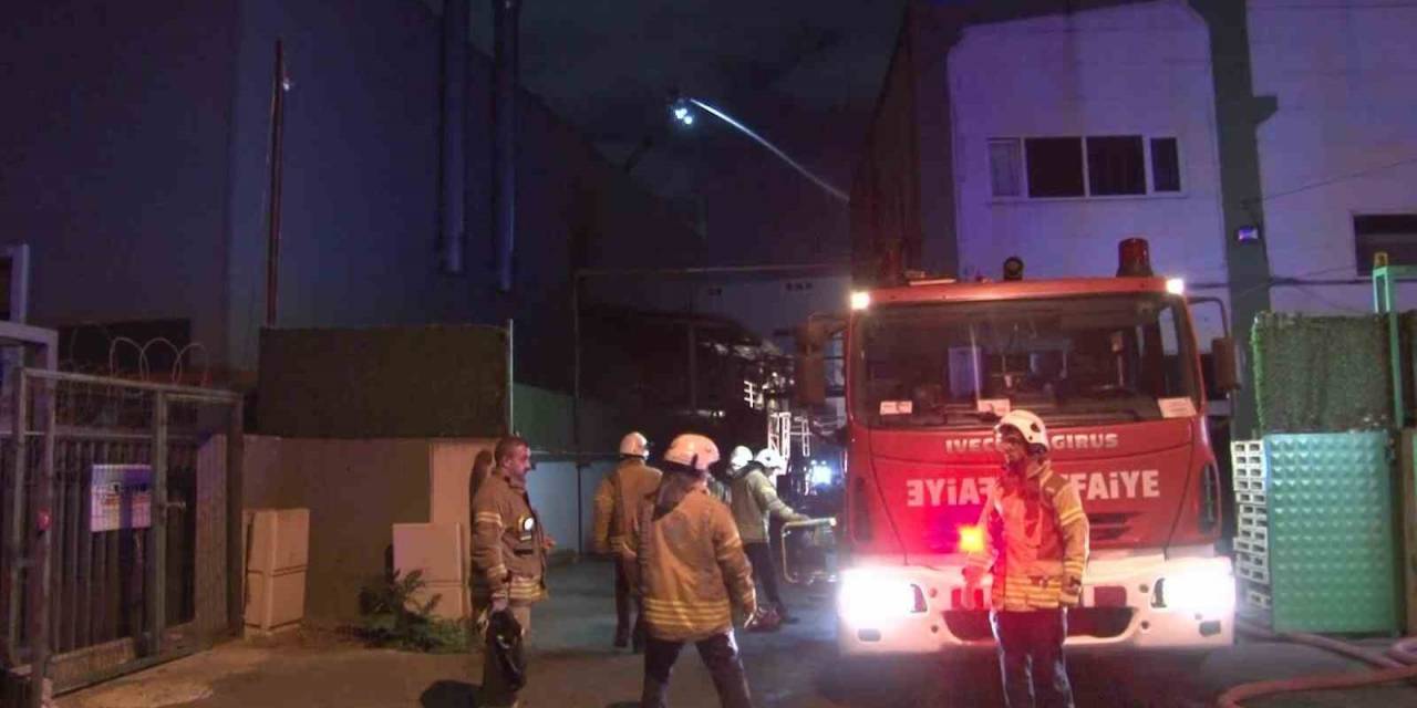 Tuzla’da Madeni Yağ Fabrikasında Yangın