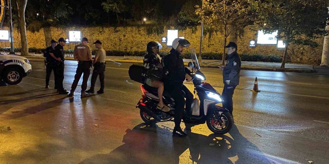 İstanbul’da Motosiklet Sürücülerine Denetim Gerçekleştirildi