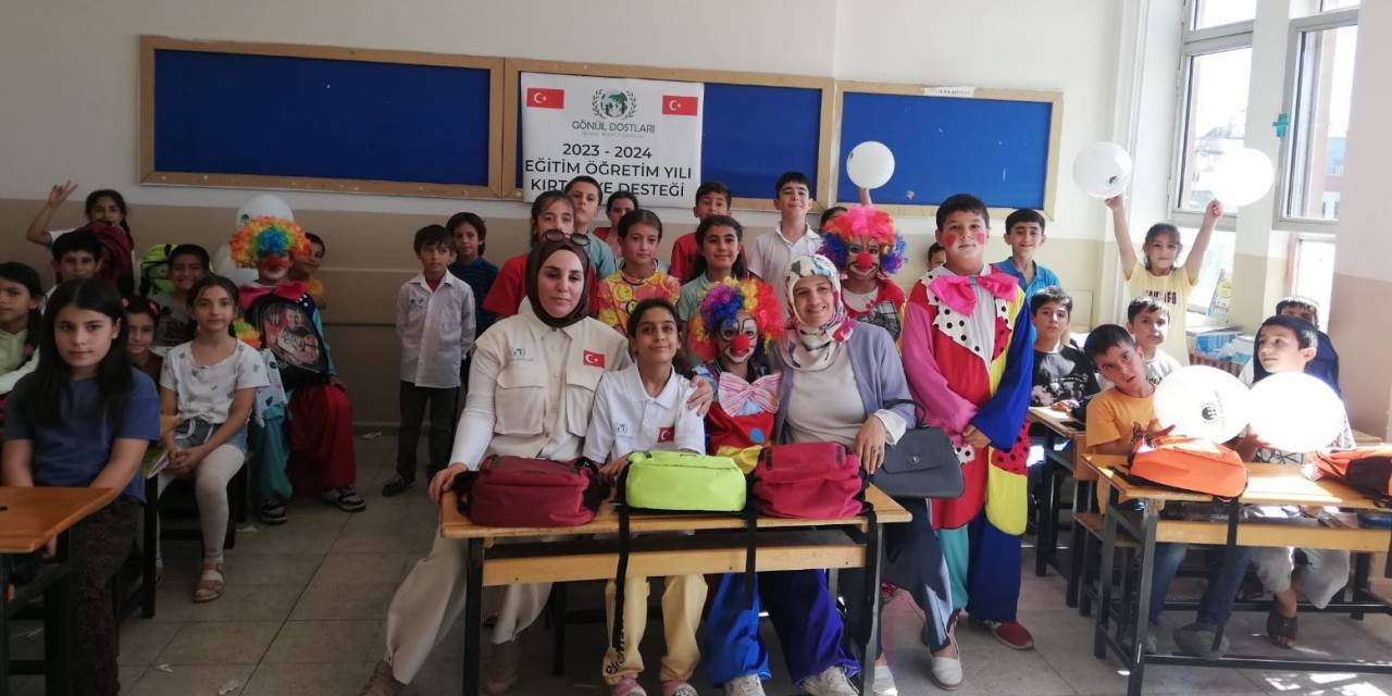 Gönül Dostları Öğrencilerle Bir Arada