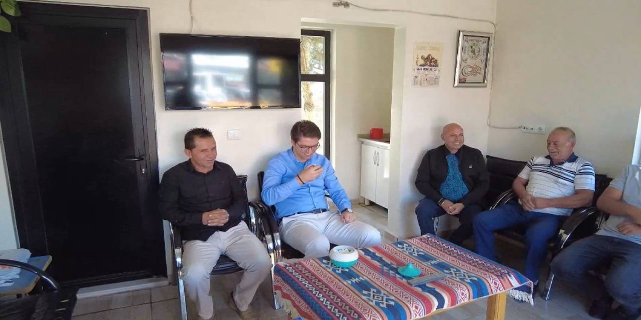 Erciş Kaymakamı Karaloğlu Esnaf Ve Vatandaşla Buluştu