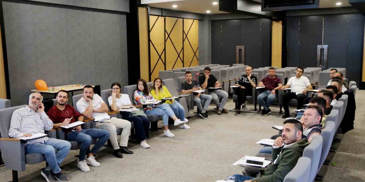 Osb Akademi, Katılımcı Sayıları İle Rekora Koşuyor