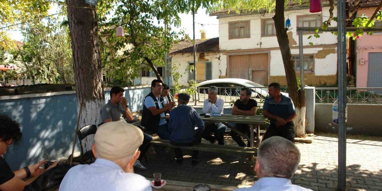 Dsi Yetkilileri Köylerde Vatandaşı Arazi Toplulaştırması Hakkında Bilgilendirdi