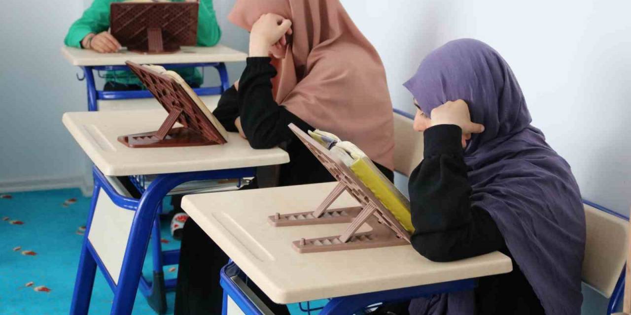 Gediz Müftüsü Sebahattin Turan: "havva Ana Kız Kur’an Kursu Örnek Bir Kurs Oldu”