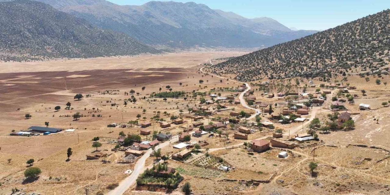 Beğiş Susuzu Projesi İle Kurak Topraklar Suya Kavuşup Yeniden Yeşerecek