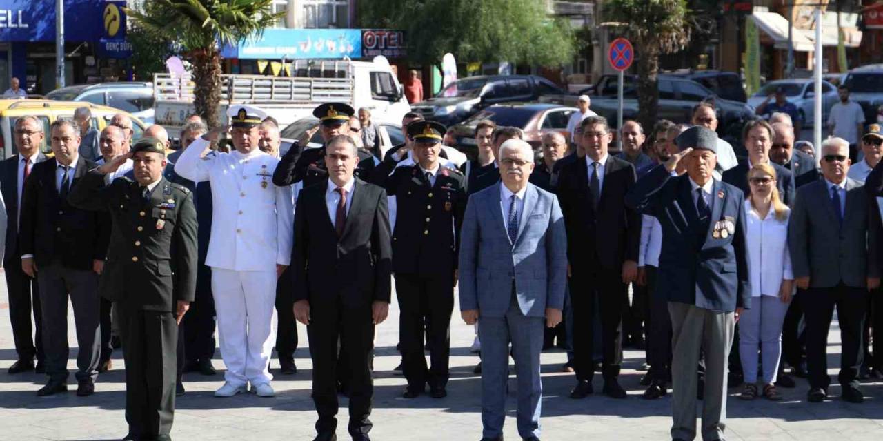 Burhaniye’de Gaziler Günü, Cumhuriyet Meydanı’nda Kutlandı