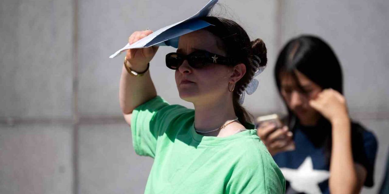 Avustralya’da Sıcaklıklar Mevsim Ortalamasının 12 Derece Üstüne Çıktı