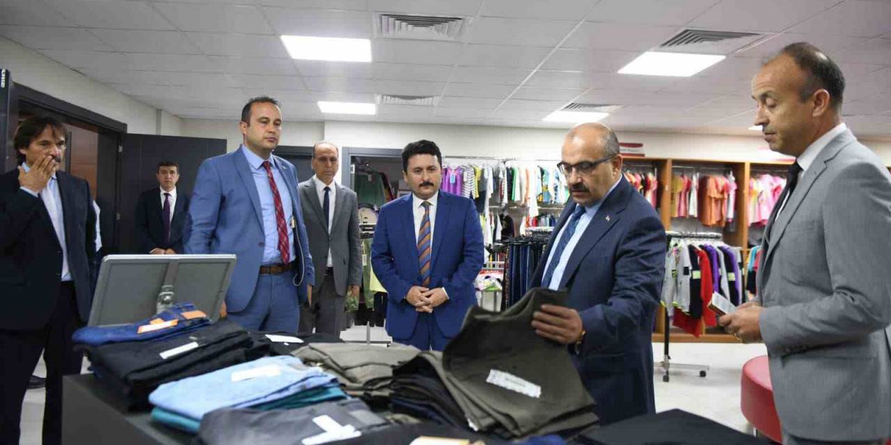 Vali Ustaoğlu’dan Altıeylül Belediyesi’ne Ziyaret