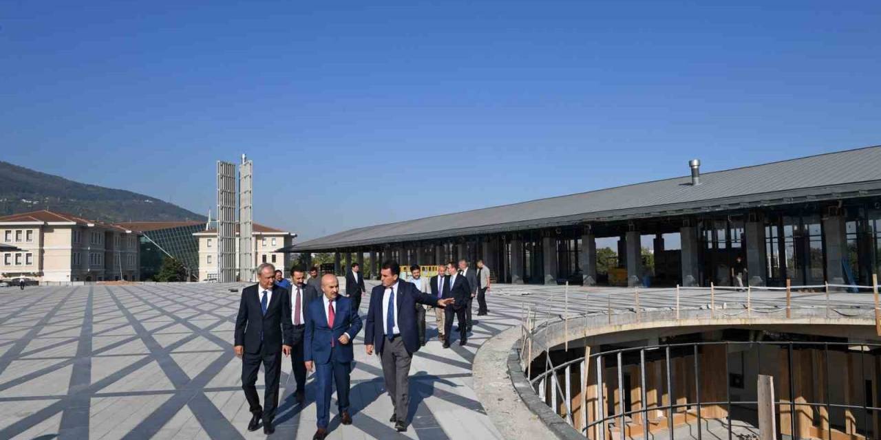 Vali Demirtaş, Osmangazi Meydanı’nı İnceledi