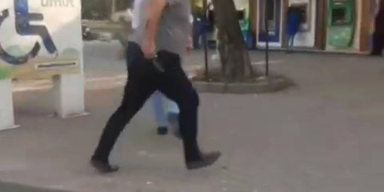Kaza Sonrası Çevredekilere Bıçakla Saldıran Sürücü Tutuklandı