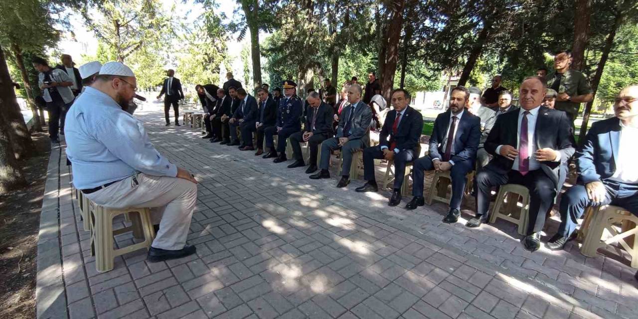Konya’da Gaziler Günü’nde Şehitlere Ziyaret