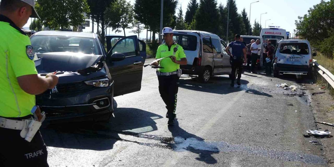 Kütahya’da Trafik Kazası: 2 Yaralı