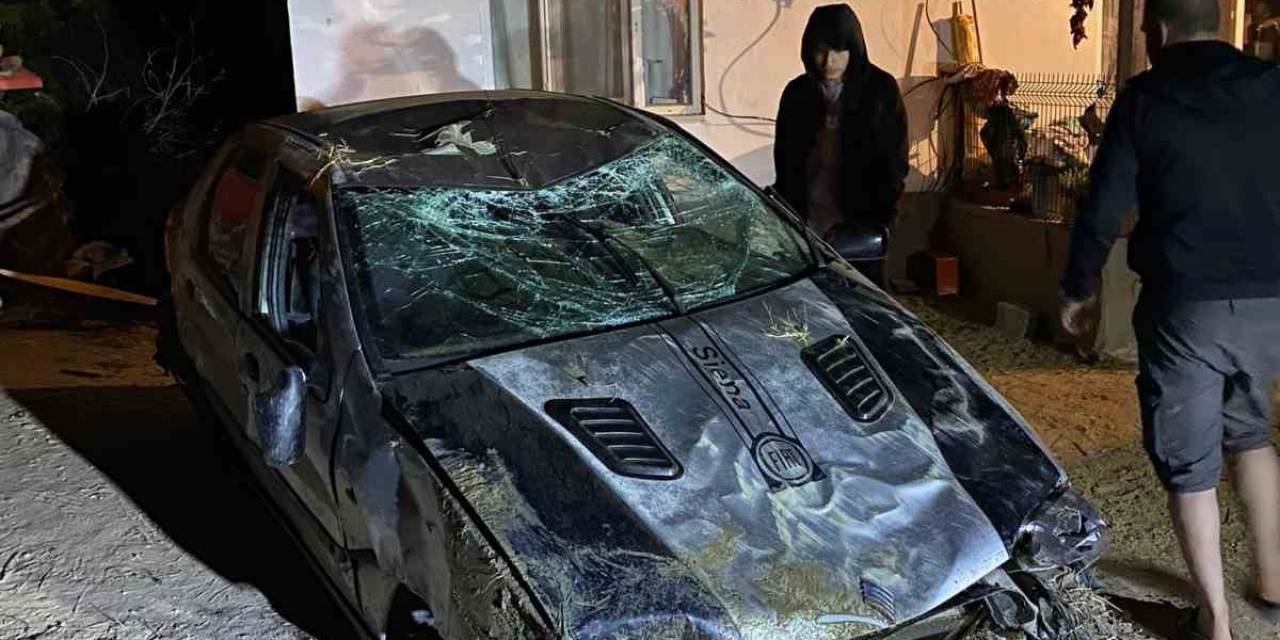 Otomobilin Sulama Kanalına Uçtuğu Anlar Güvenlik Kamerasına Yansıdı