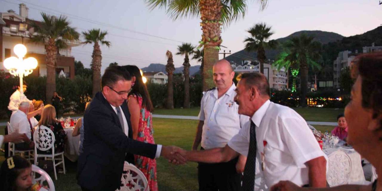 Marmaris’te Gaziler Ve Şehit Yakınları İçin Yemek Düzenlendi