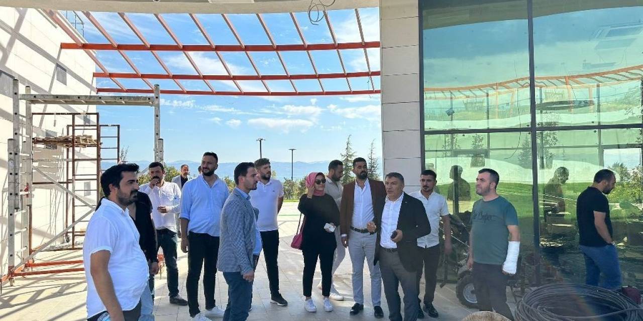 Başkan Şayir’den Gençlere: "Ben Sizin Abinizim"