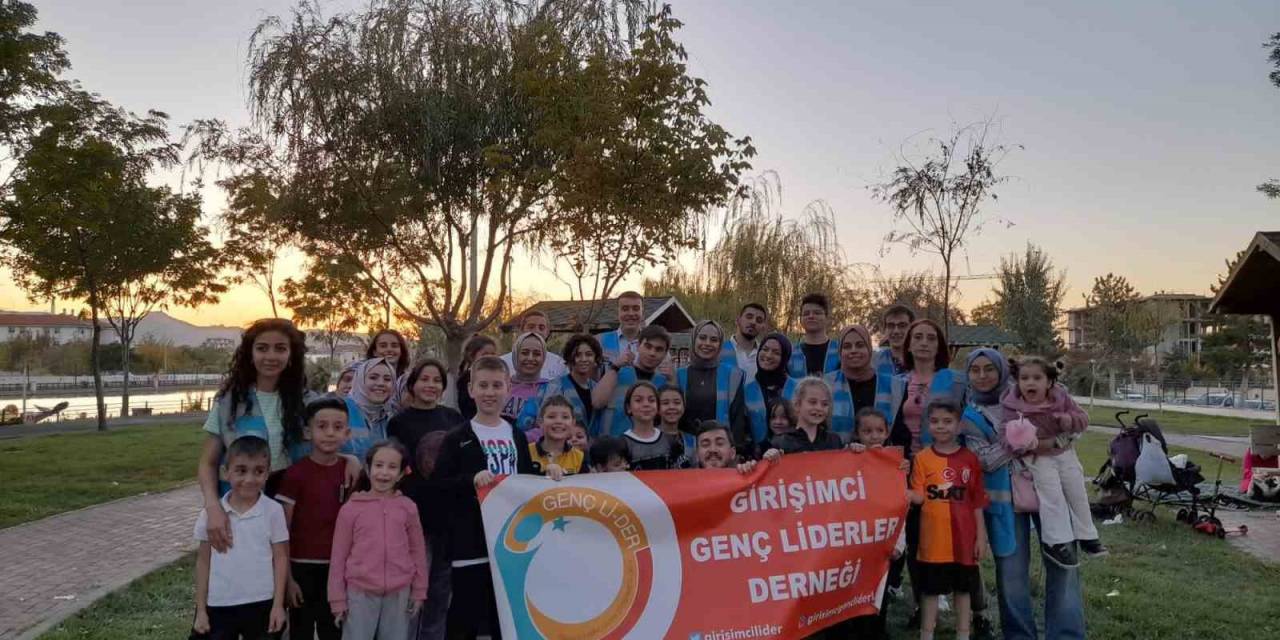 Genç Liderler Çocukları Sevindirmeye Devam Ediyor