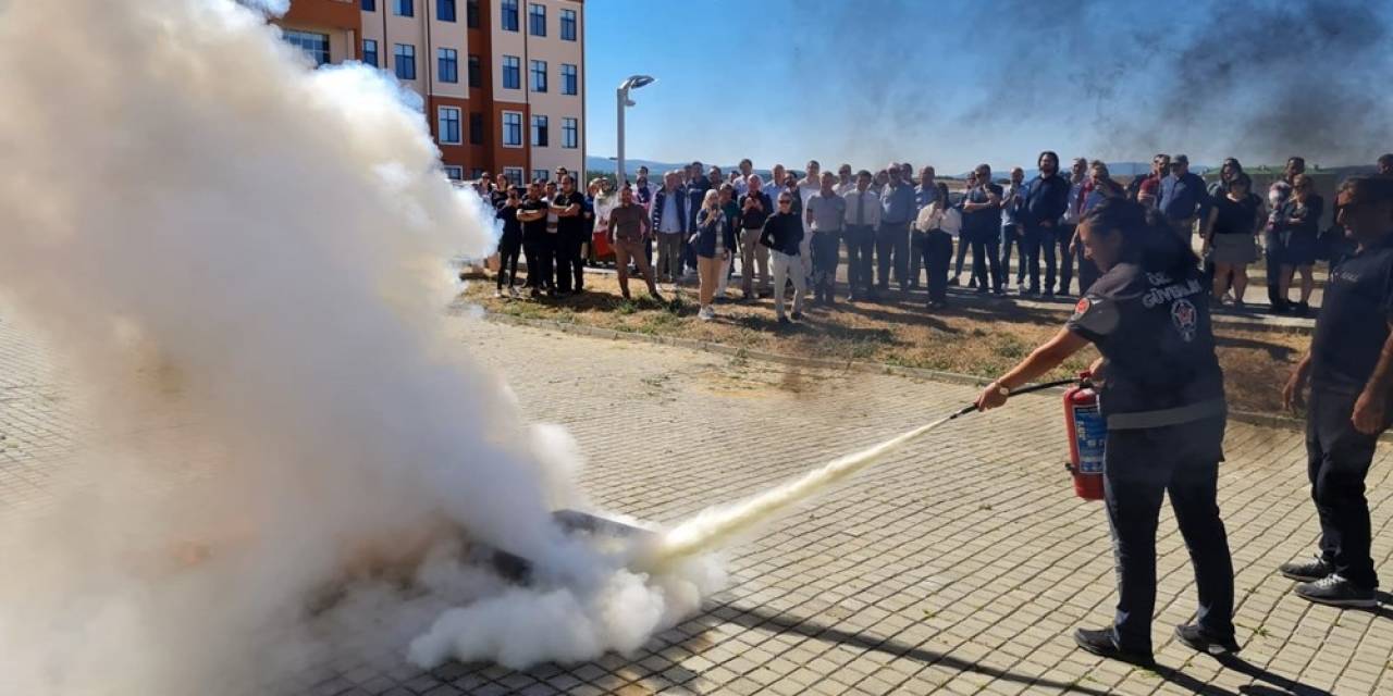 Kastamonu Üniversitesi Personeline Afet Farkındalık Eğitimi