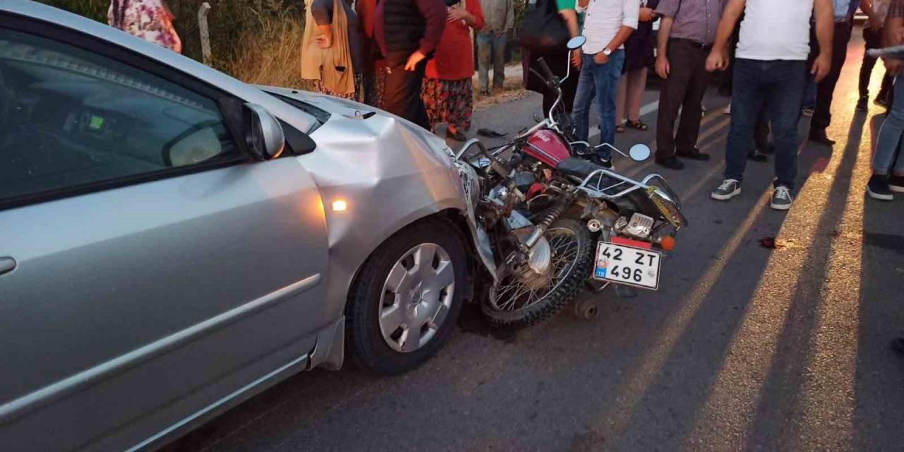 Konya’da Otomobil Motosikletle Çarpıştı: 2 Yaralı