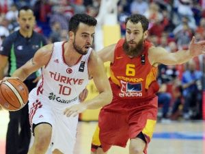 A Milli Basketbol Takımı Kritik Virajda