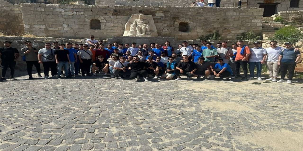 Sultandağı Gençlik Kampı’na Türkiye’nin Dört Bir Yanında Gelen Gençler Katıldı