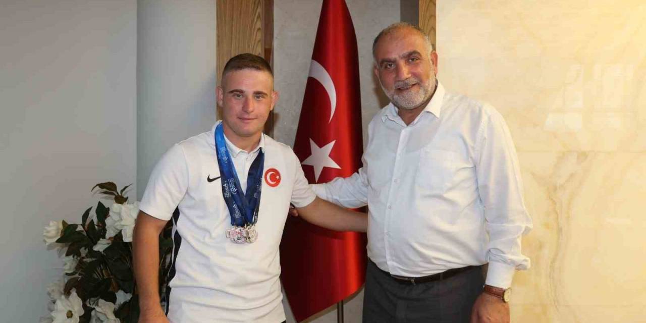 Başkan Sandıkçı: “Canikli Sporcular Zaferden Zafere Koşuyor”