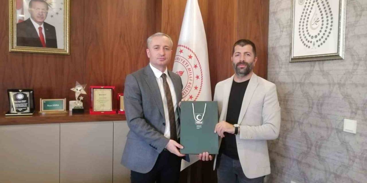 Yeşilay Ağrı Şube Başkanı Aslan’dan Milli Eğitim Müdürü Kökrek’e Ziyaret