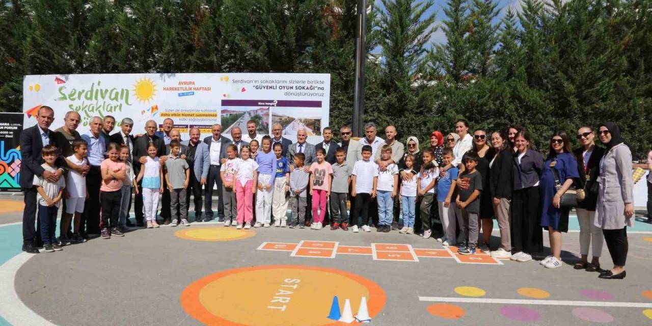 Çocuk Dostu Oyun Sokağı Serdivan’da Açıldı