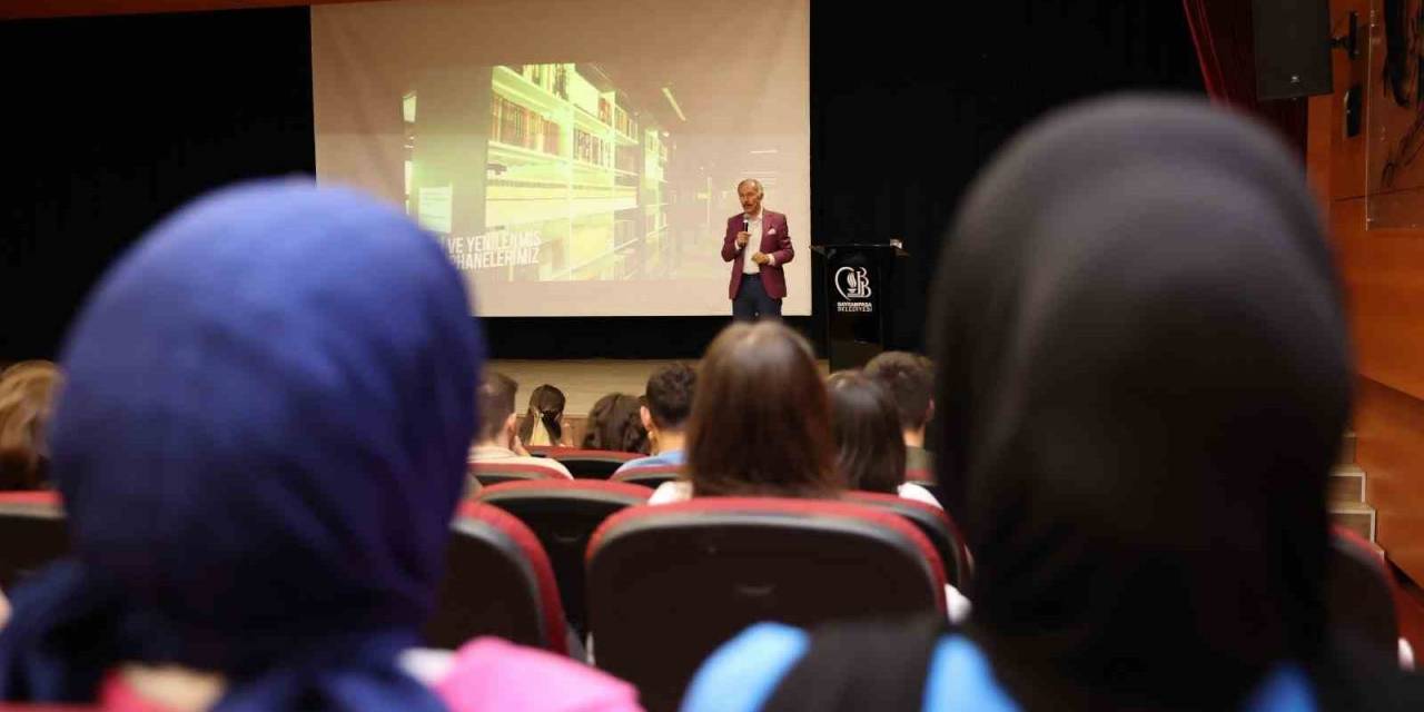 Bayrampaşa Belediye Başkanı Aydıner’den Stajyerlere Hediye İnternet Paketi