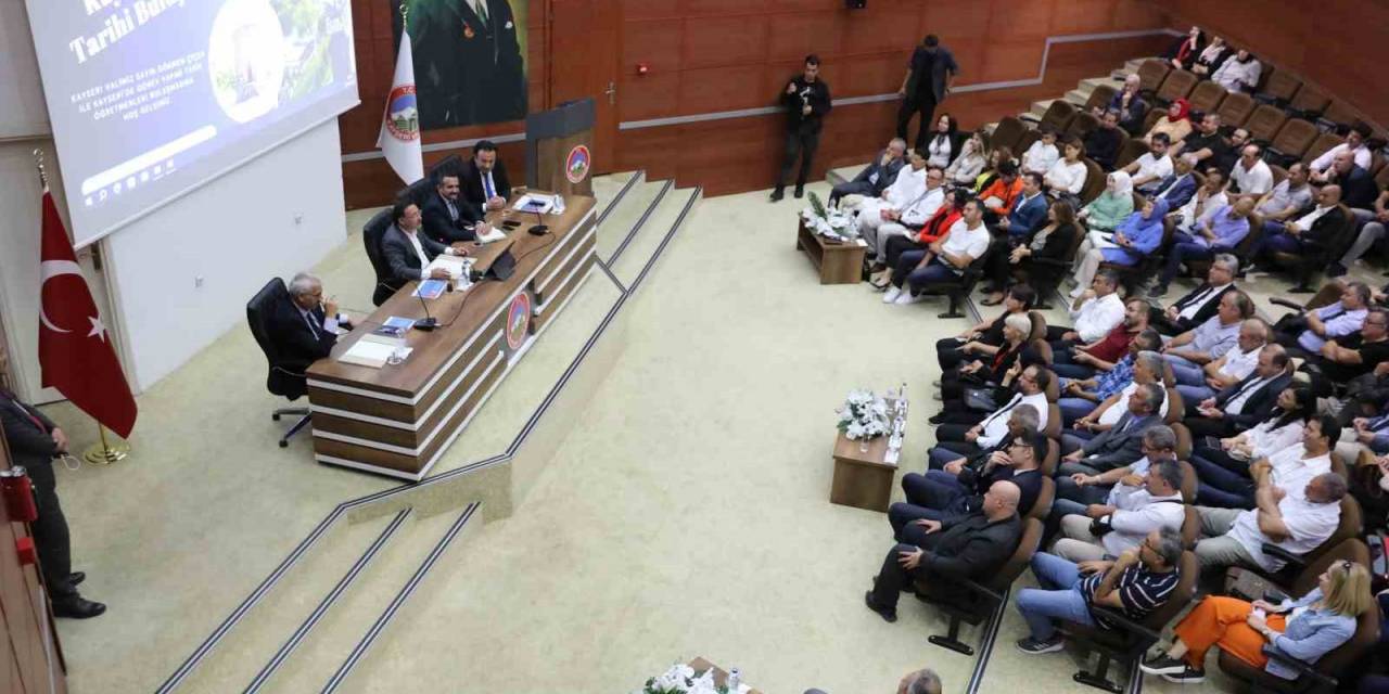 Vali Çiçek Tarih Öğretmenleriyle Bir Araya Geldi