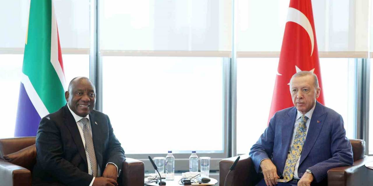 Cumhurbaşkanı Erdoğan, Güney Afrika Cumhurbaşkanı Ramaphosa İle Bir Araya Geldi