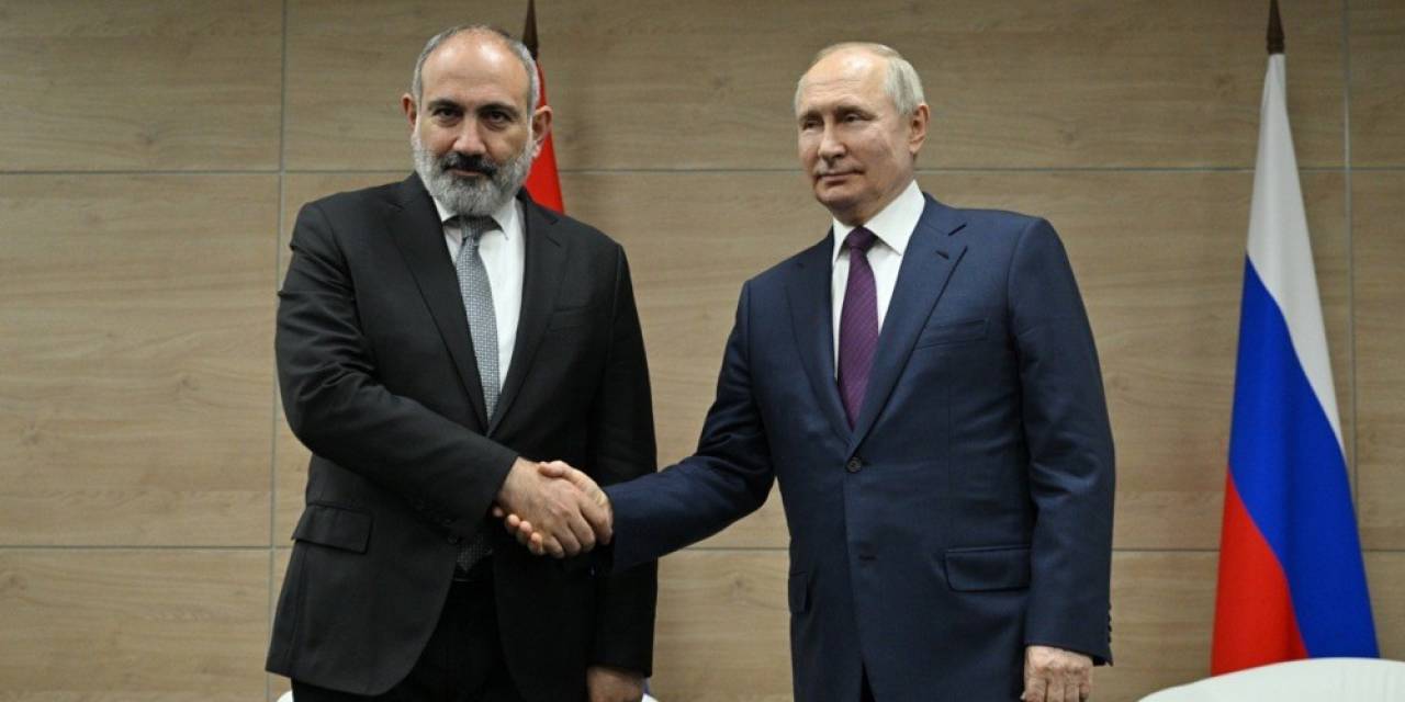 Putin Ve Paşinyan, Karabağ’daki Durumu Görüştü