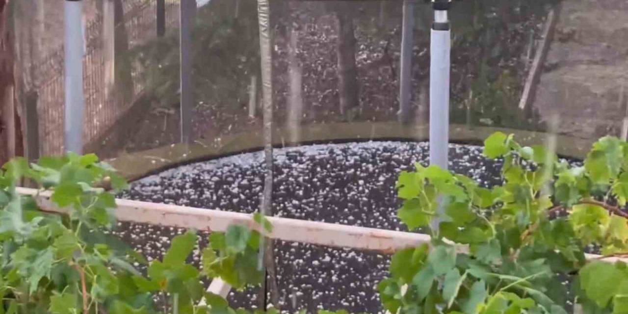 Kahramanmaraş’ta Şiddetli Yağış Ve Dolu Etkili Oldu