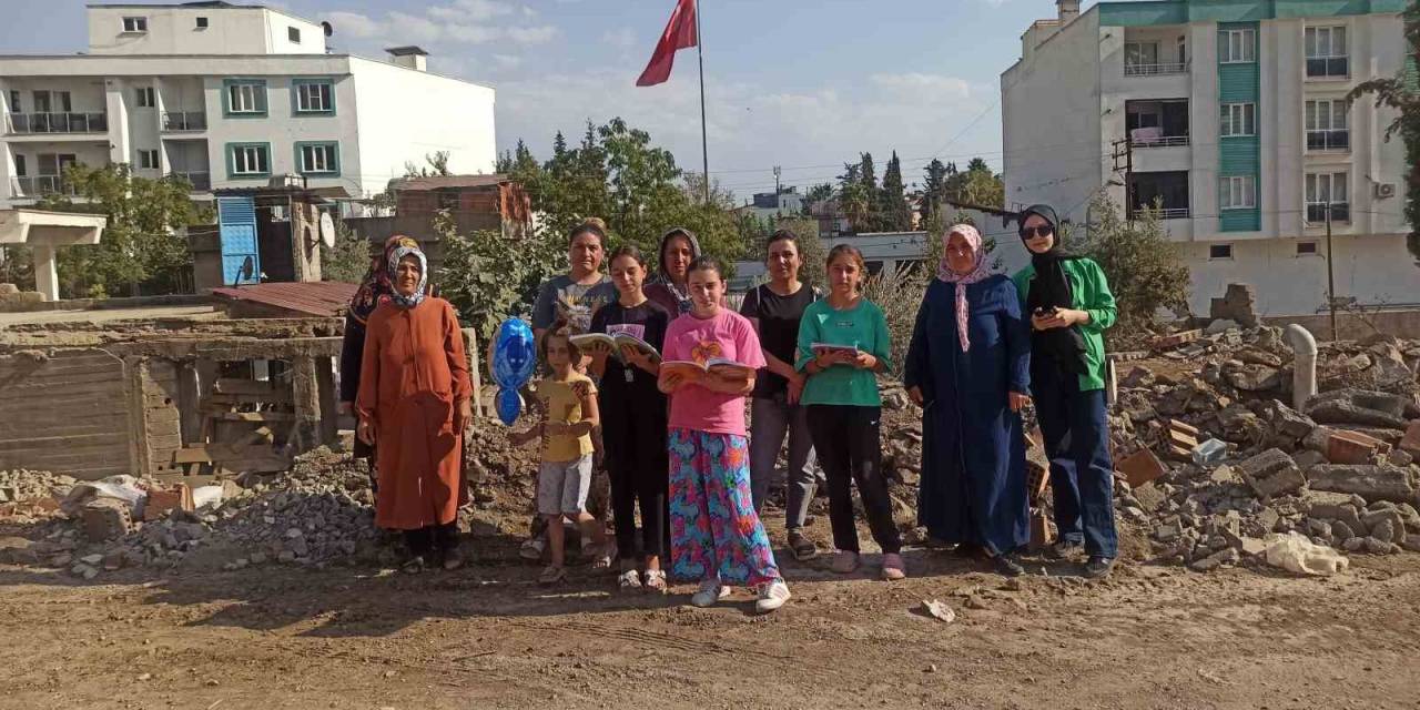 Depremde Okulu Yıkılan Mahalleli Yenisinin Yapılmasını İstiyor