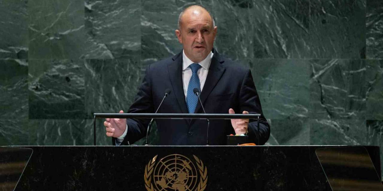 Bulgaristan Cumhurbaşkanı Radev: "Rusya’yı Nükleer Savaşın Ve Silahlanma Yarışının Engellenmesine Yönelik Ortak Deklarasyona Bağlılığını Ortaya Koymaya Davet Ediyoruz"