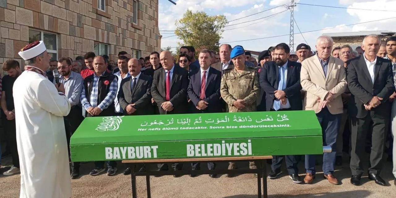 Şehit Babası Son Yolculuğuna Uğurlandı