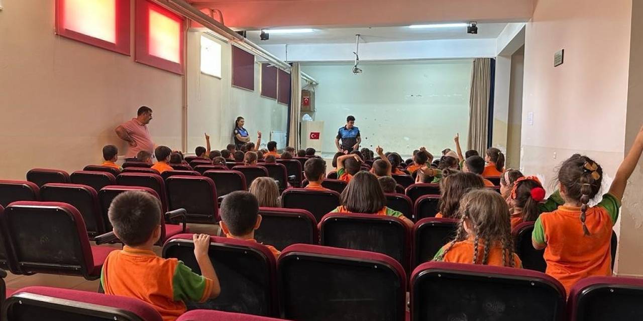 Elazığ’da Çocuklara Polis Teşkilatı Tanıtıldı