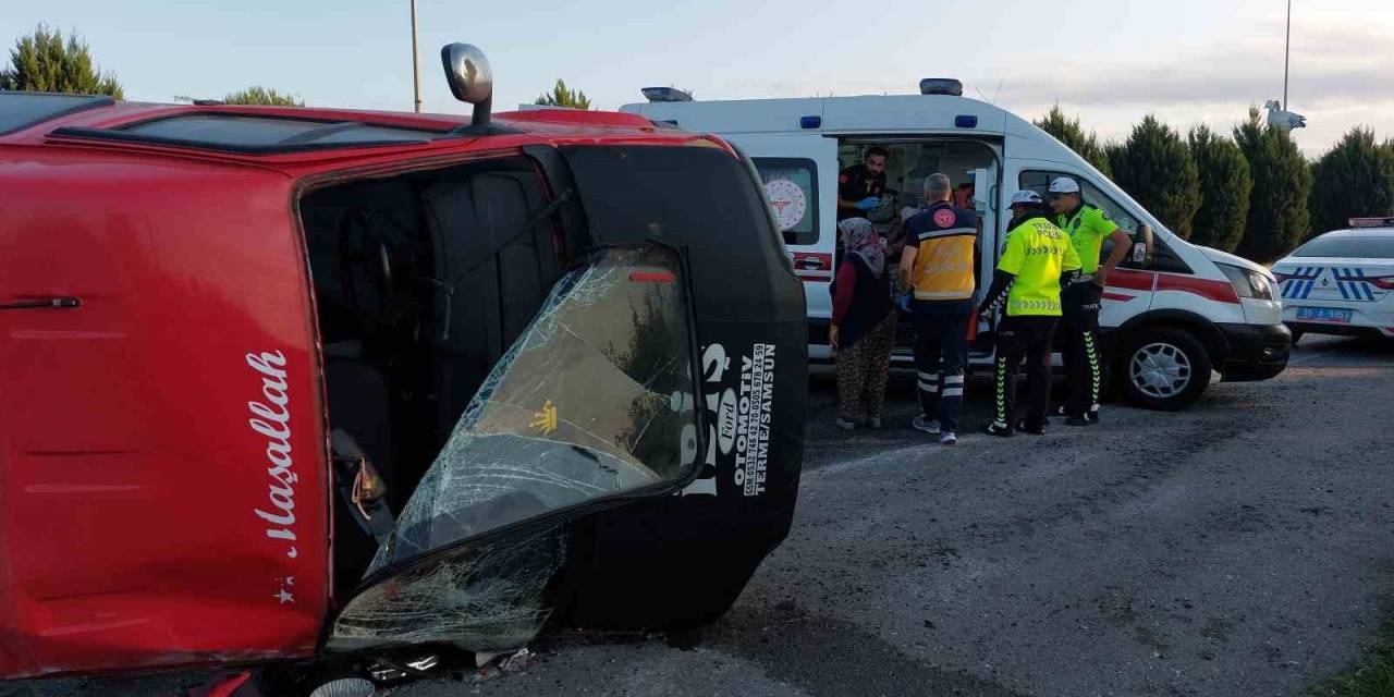 Fındık İşçilerini Taşıyan Minibüs Takla Attı: 15 Yaralı