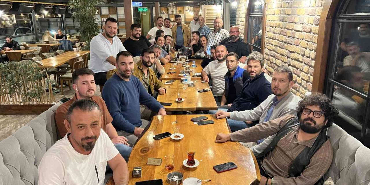 Fotoğrafçı Esnafından Birlik Ve Beraberlik Toplantısı