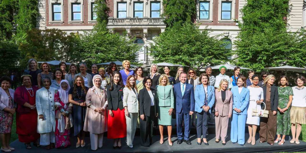 Emine Erdoğan, Amerika Devlet Başkanı’nın Eşi Jill Biden’ın Ev Sahipliğinde Lider Eşleri İle Bir Araya Geldi