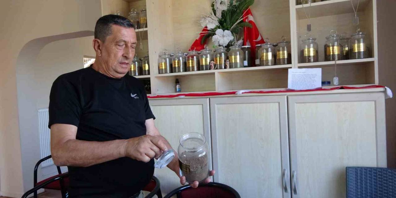 10 Şehrin Şehitliklerinden Temin Ettiği Topraklarla Şube Binasında Köşe Oluşturdu