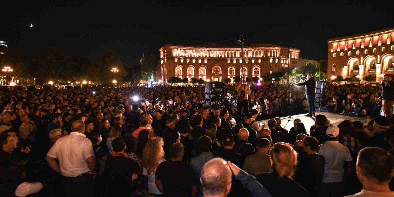 Ermenistan’da Başbakan Paşinyan’a Yönelik Protestolar 3’üncü Gününde