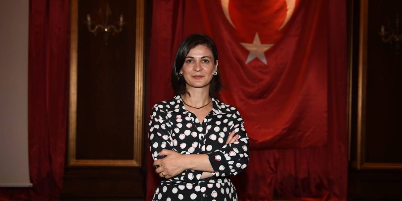 Siyasal İletişimci Öztürk: “Dezenformasyon Demokrasiye Zarar Veriyor”