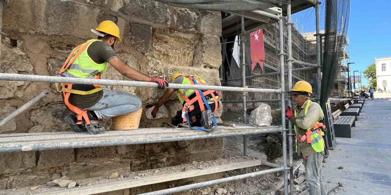 Sinop’ta Kale Surları Ve Saat Kulesi Restorasyonu