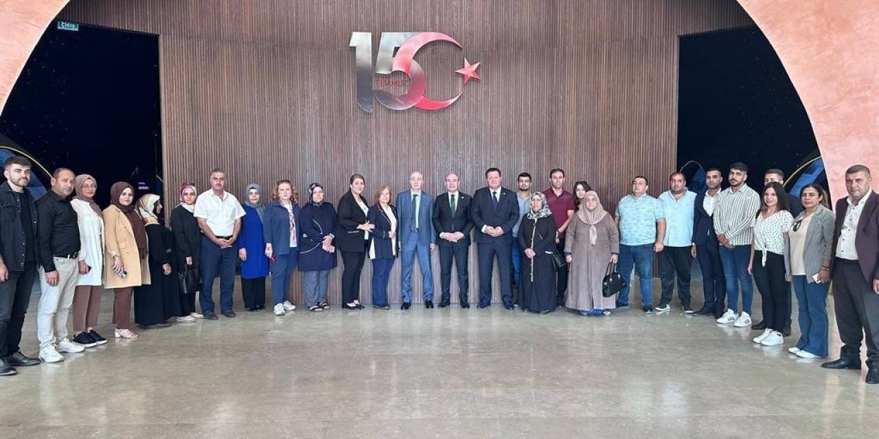 Cumhurbaşkanı Başdanışmanı Aslan, Şehit Ve Gazi Ailelerini Ağırladı