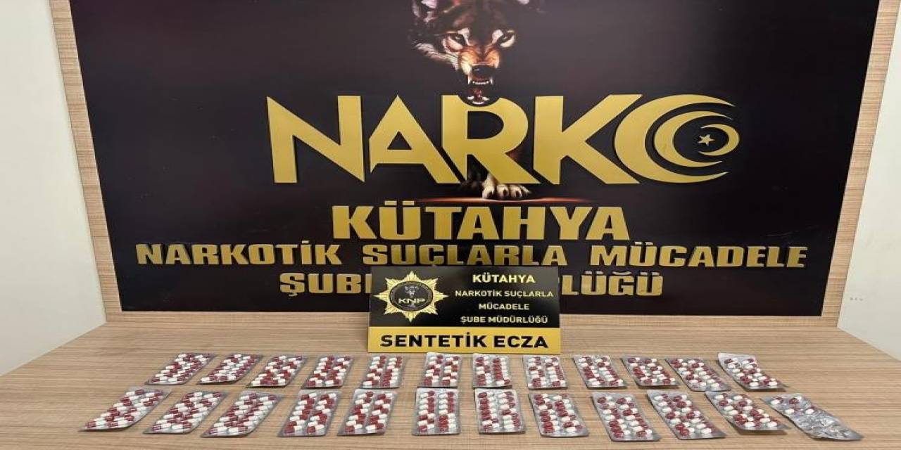 Kütahya’da 326 Adet Uyuşturucu İçerikli Sentetik Ecza Hap Ele Geçirildi