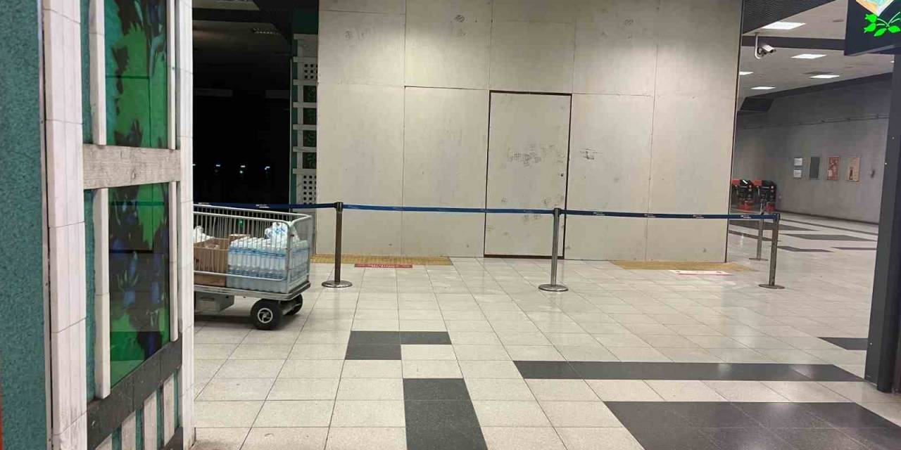 İstanbulluların Yürüyen Merdiven Çilesi Devam Ediyor