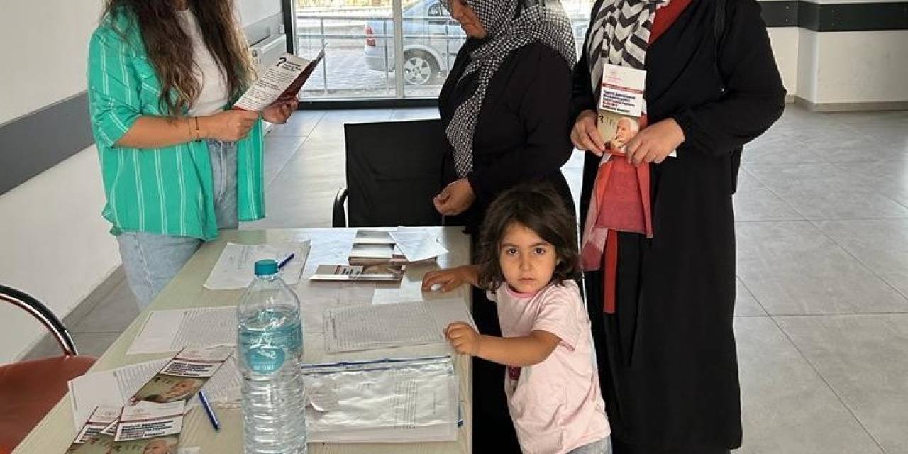 Vatandaşlar, Alzheimer Hastalığı Konusunda Bilgilendirildi