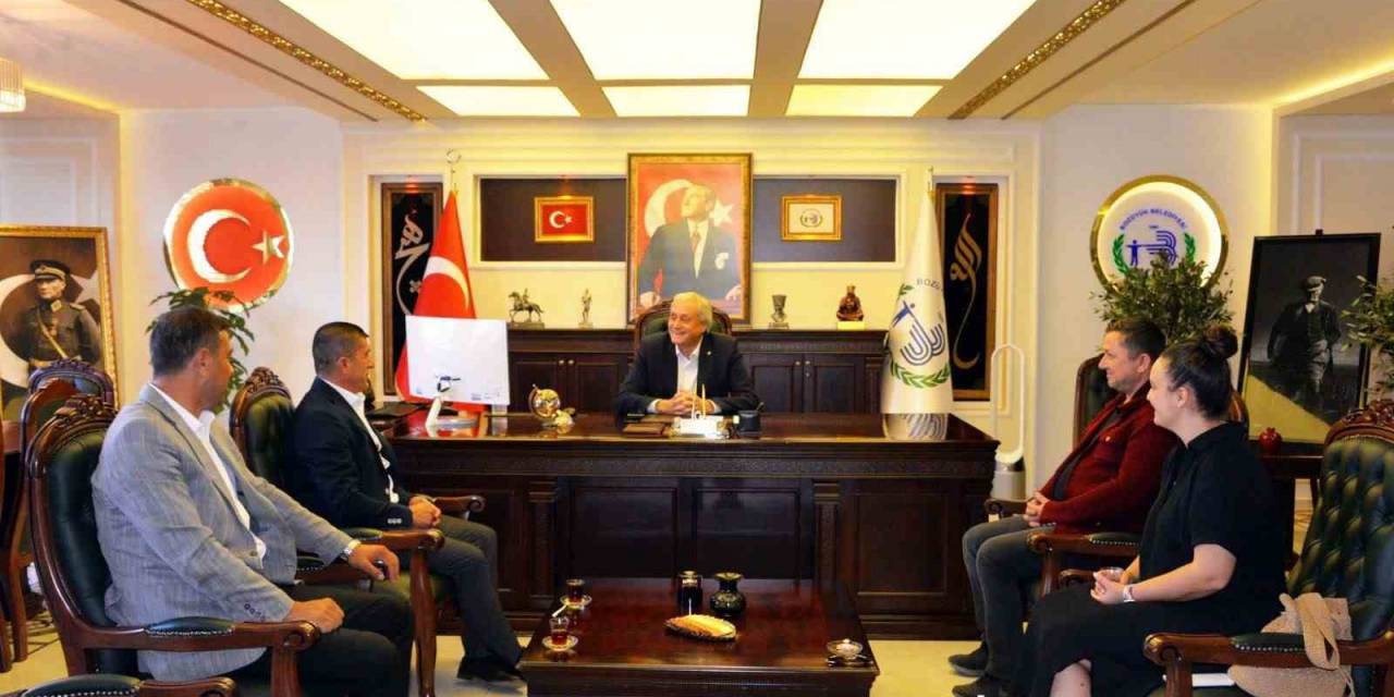 Başkan Bakkalcıoğlu Kuzey Kafkasya Kültür Derneği Başkanı Yavuz İle Bir Araya Geldi