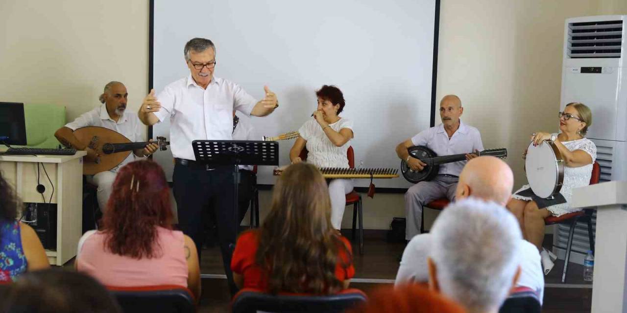 Dünya Alzheimer Günü Mavi Ev’de Kutlandı